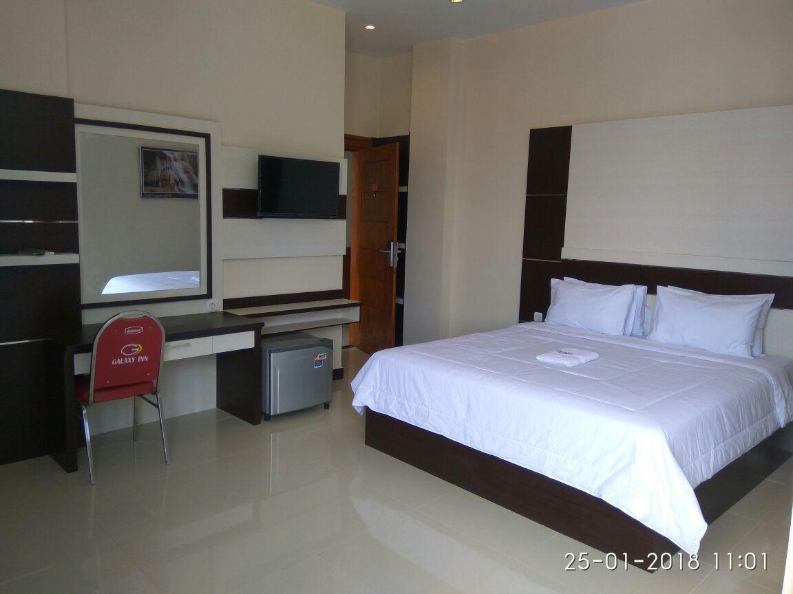 Galaxy Inn Baubau Bagian luar foto